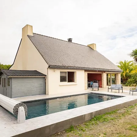 Grande Maison Pour 10 Avec Piscine A Dom wakacyjny