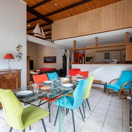 Dom wakacyjny Grande Maison Pour 10 Avec Piscine A Sarzeau